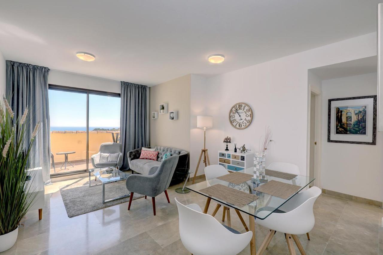Duquesa Village Apartment - 2 Bed/2 Bath Apartment With Panoramic Sea Views Manilva Ngoại thất bức ảnh