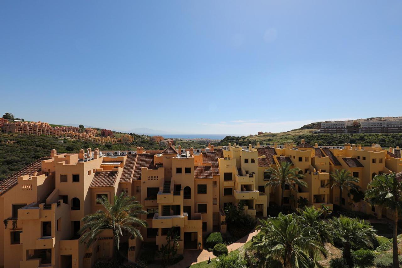 Duquesa Village Apartment - 2 Bed/2 Bath Apartment With Panoramic Sea Views Manilva Ngoại thất bức ảnh