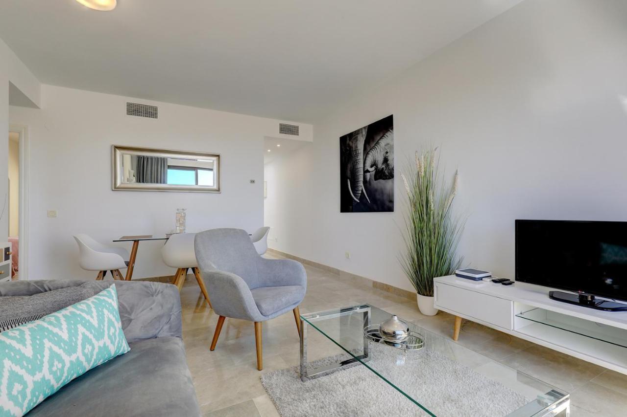 Duquesa Village Apartment - 2 Bed/2 Bath Apartment With Panoramic Sea Views Manilva Ngoại thất bức ảnh