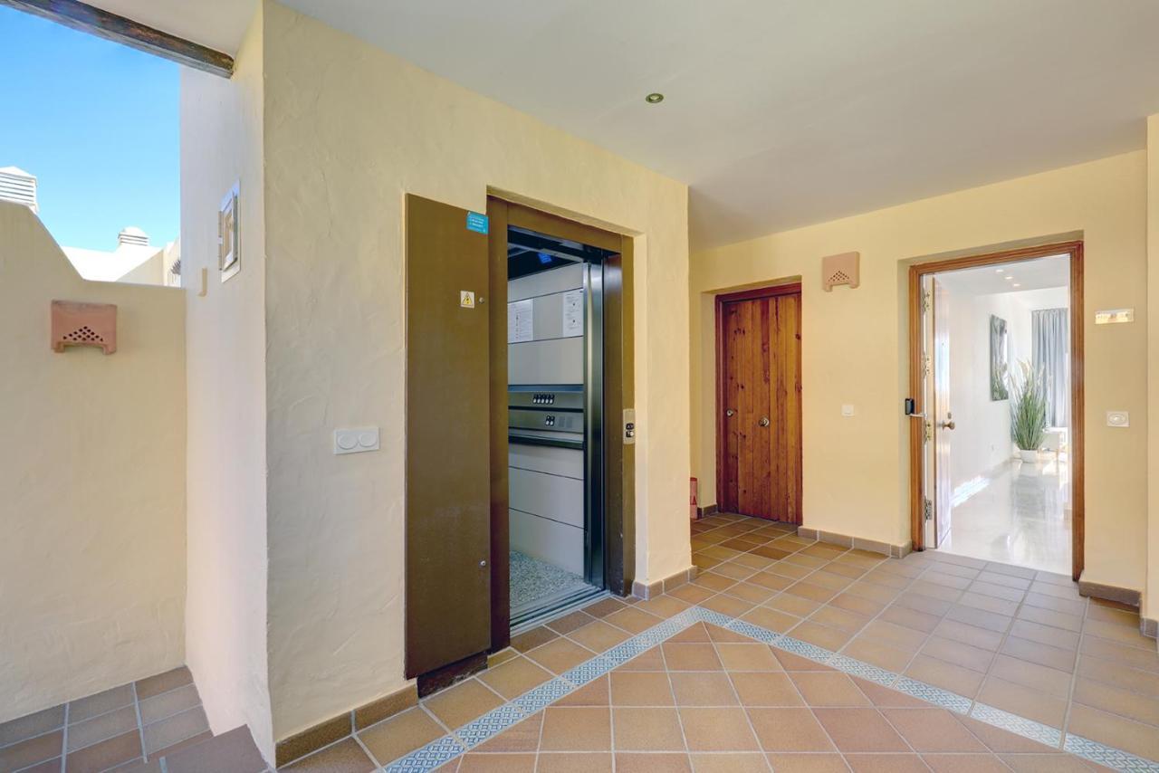 Duquesa Village Apartment - 2 Bed/2 Bath Apartment With Panoramic Sea Views Manilva Ngoại thất bức ảnh